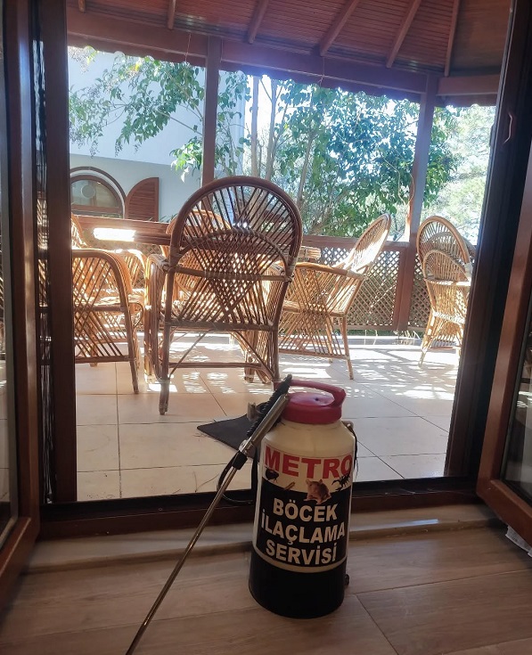 Ev İlaçlama Hizmetleri Balkon ve Teras Uygulaması